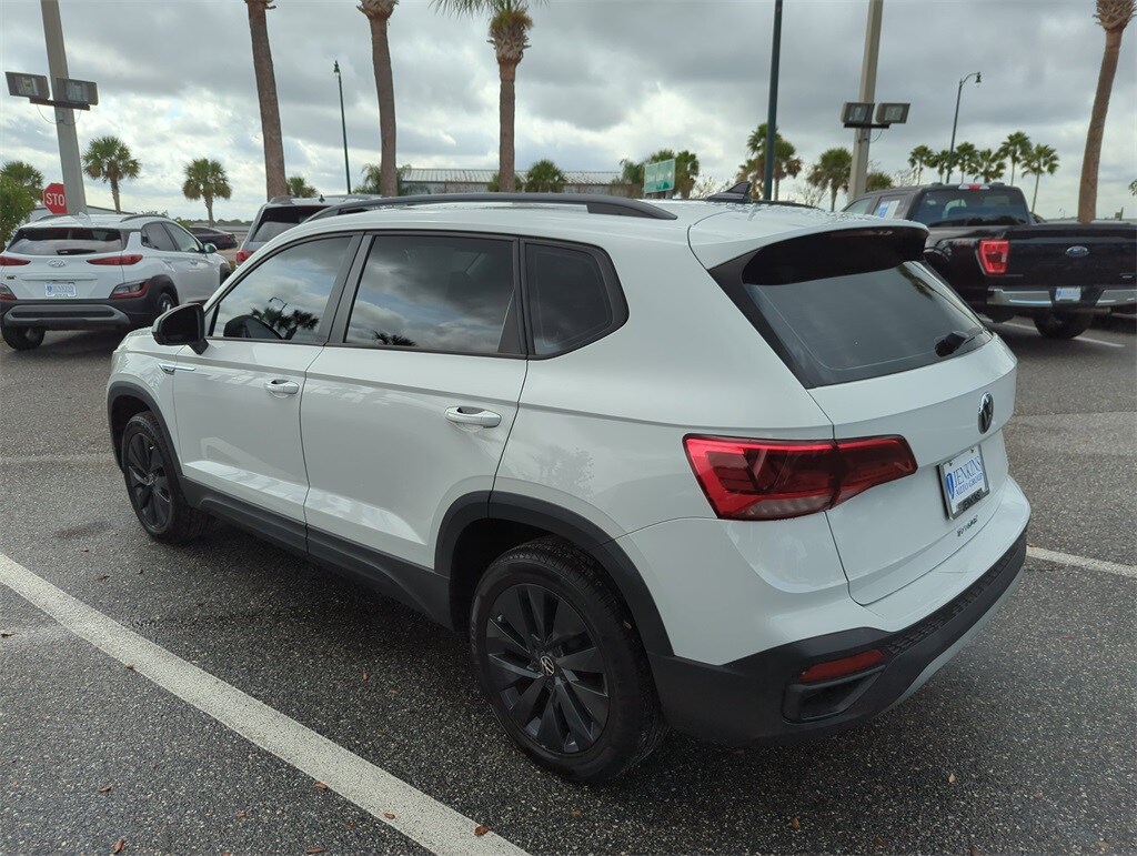 2022 Volkswagen Taos S photo 4