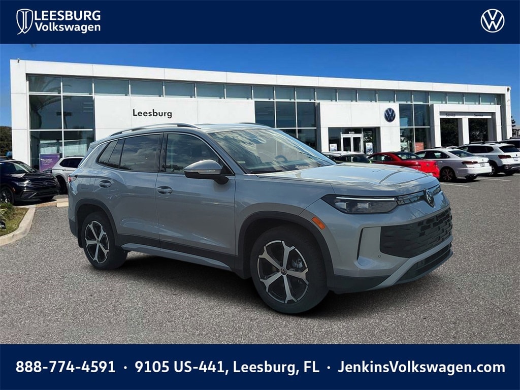 2026 Volkswagen Tiguan SE's photo