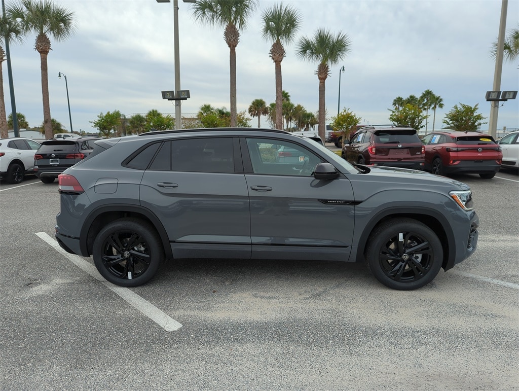 New 2026 Volkswagen Atlas Cross Sport 2.0T SEL R-Line Black SUV