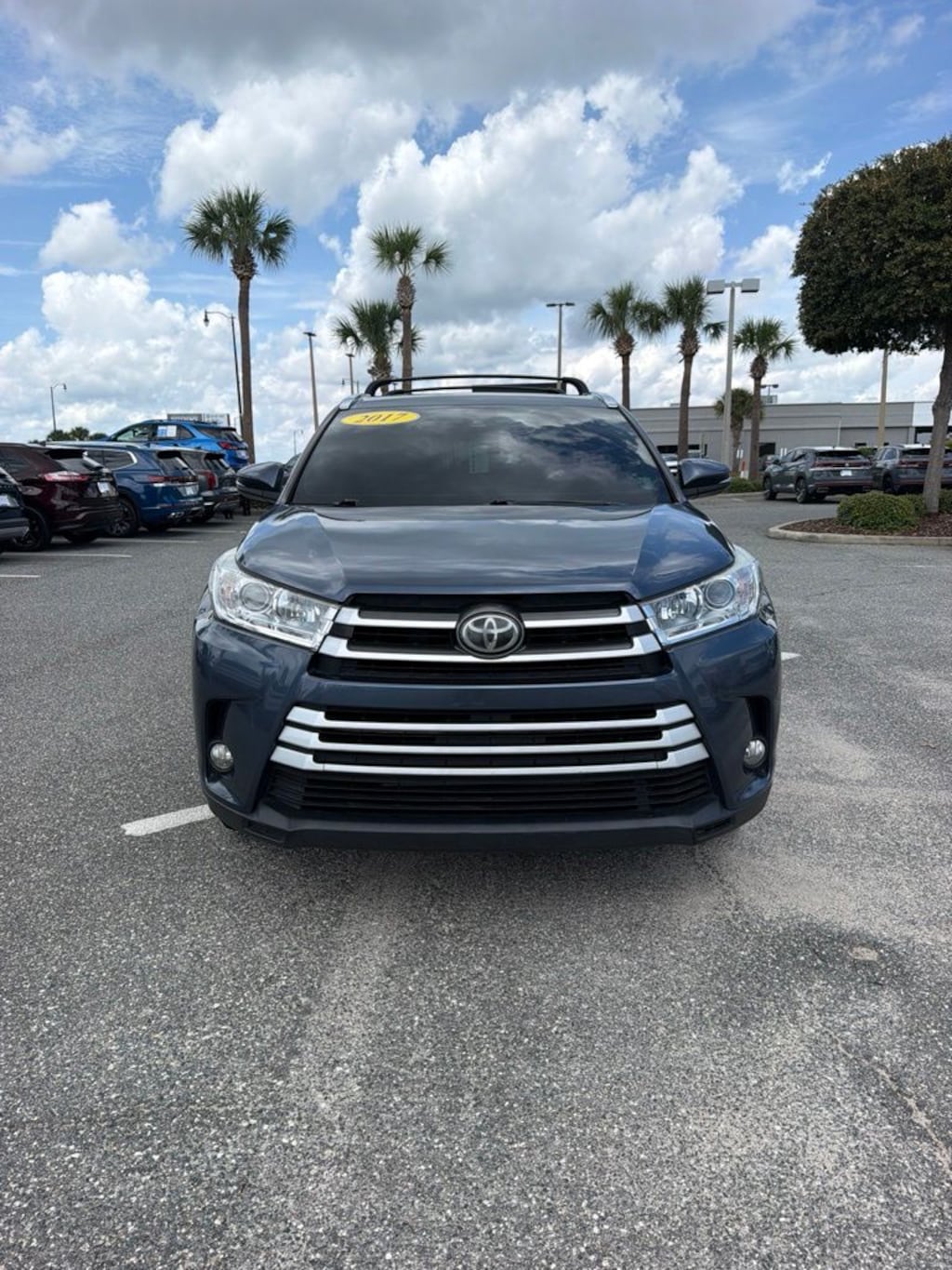 Used 2017 Toyota Highlander XLE SUV