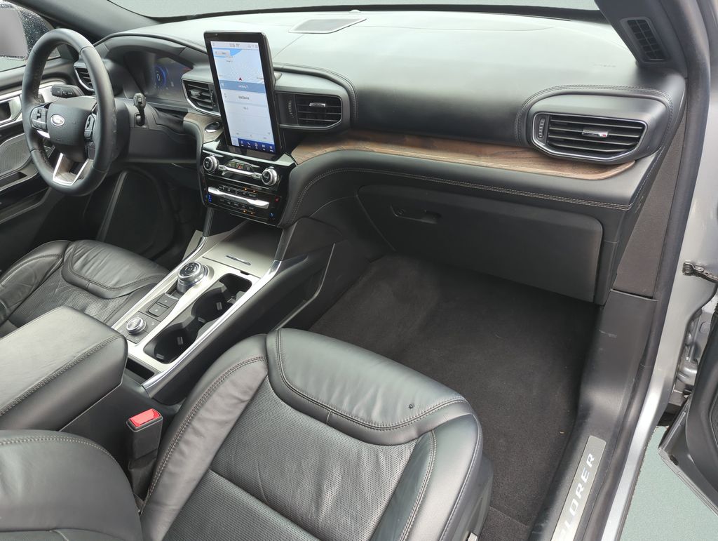 2022 Ford Explorer Platinum - Photo 23