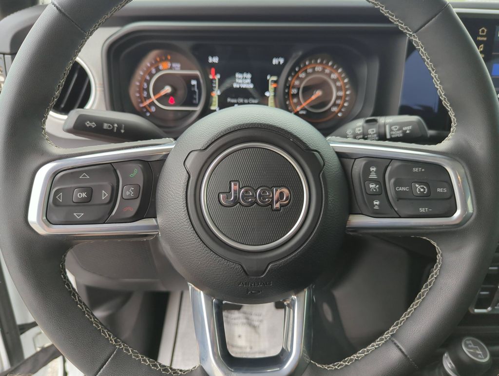 2025 Jeep Wrangler 4-Door Sahara - Photo 39