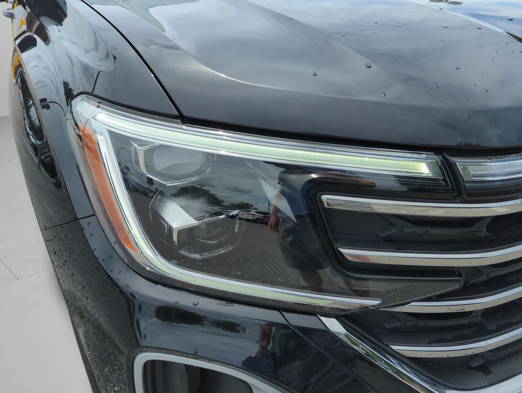 2025 Volkswagen Atlas SE w/Tech - Photo 46