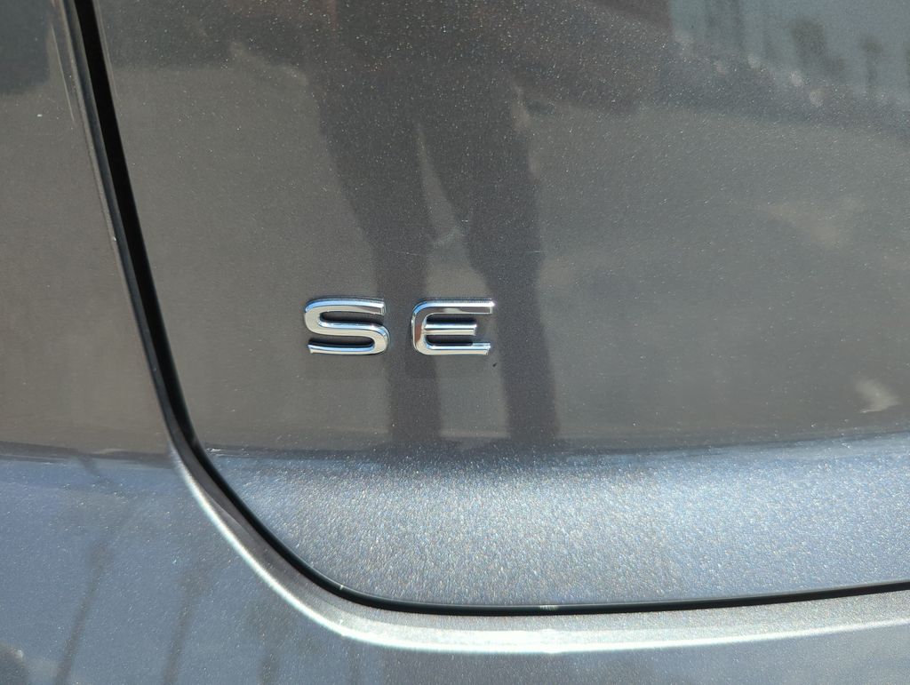 2024 Volkswagen Atlas Cross Sport SE - Photo 21
