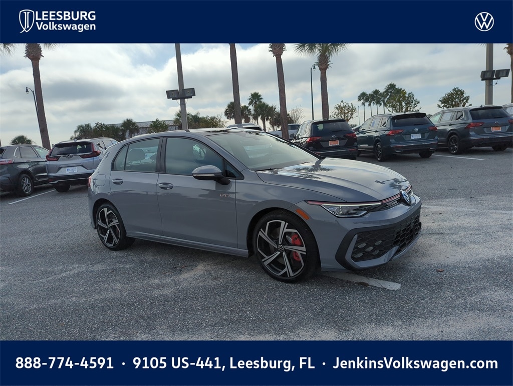 2026 Volkswagen Golf GTI SE's photo