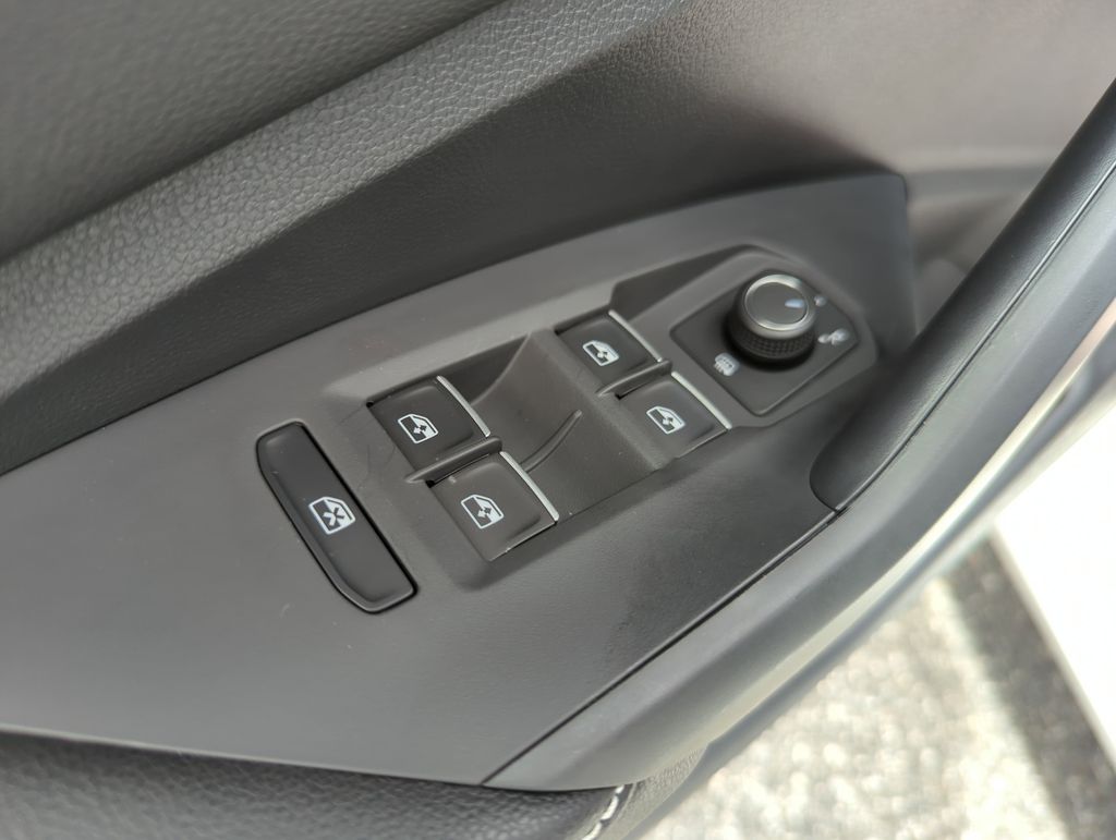 2026 Volkswagen Jetta Sport - Photo 25