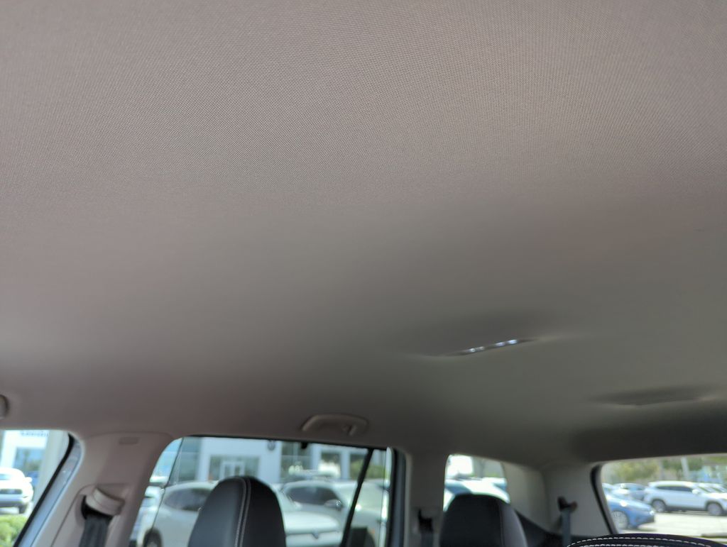 2024 Volkswagen Atlas SE w/Tech - Photo 32
