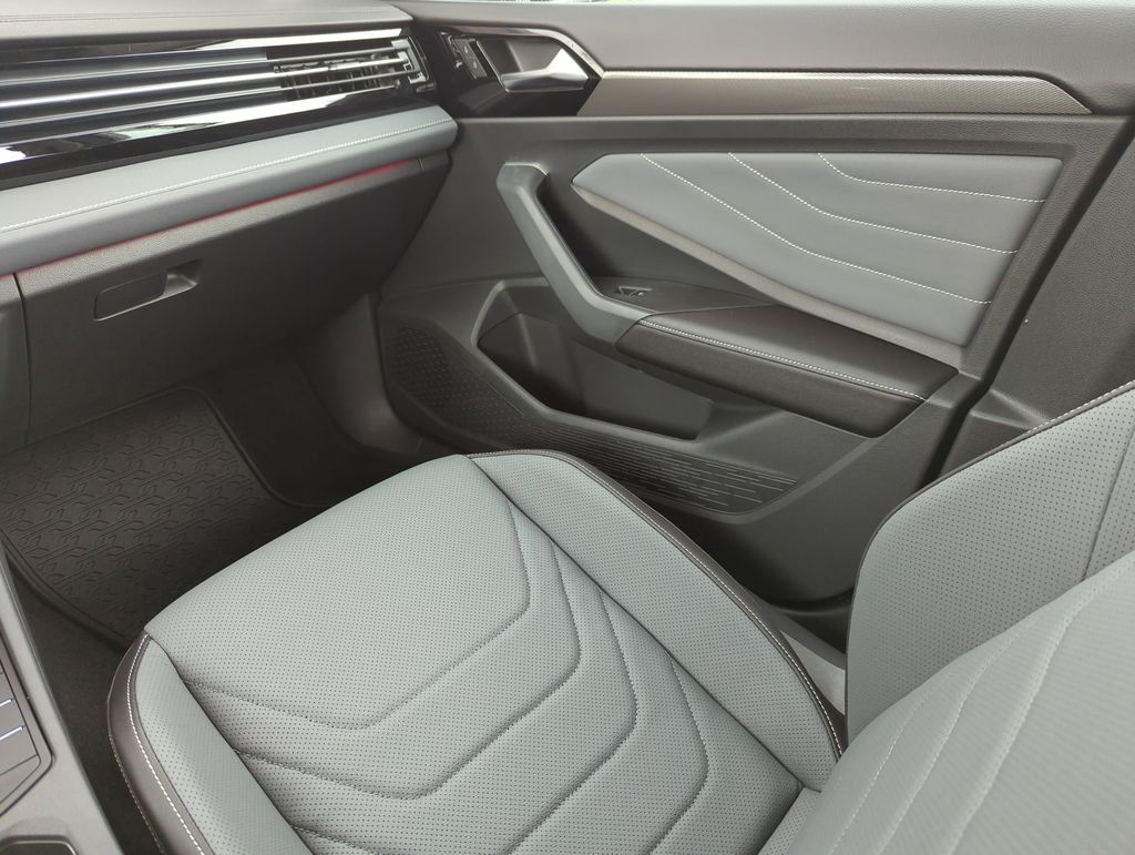 2026 Volkswagen Jetta SEL - Photo 23