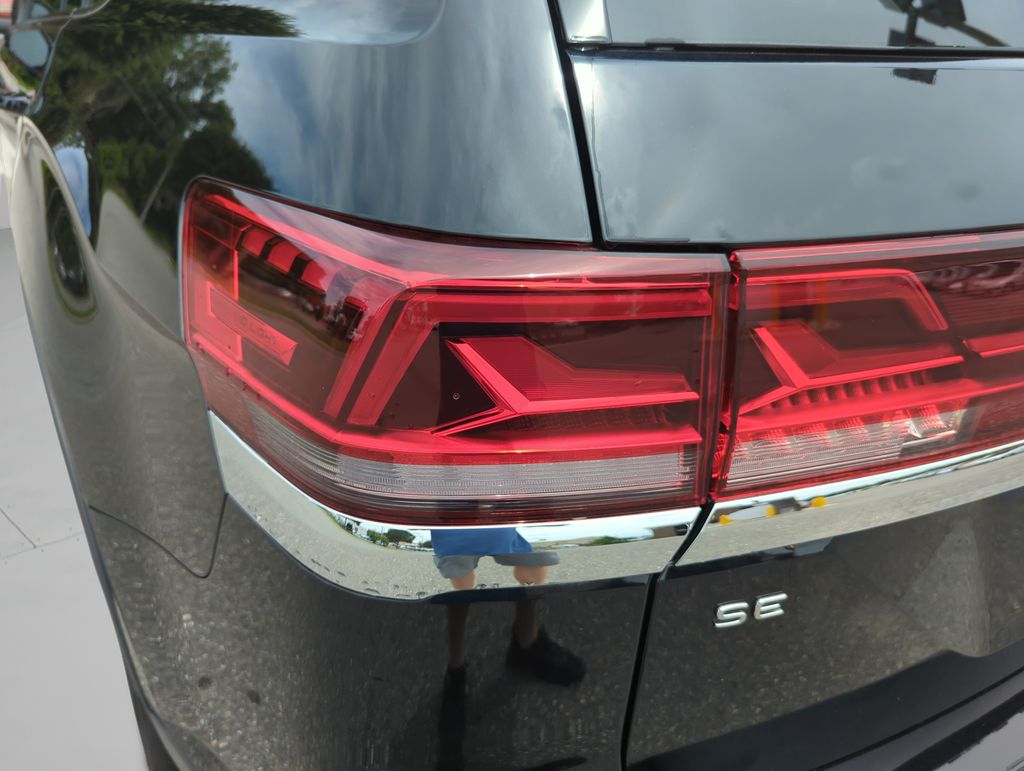 2025 Volkswagen Atlas SE w/Tech - Photo 47