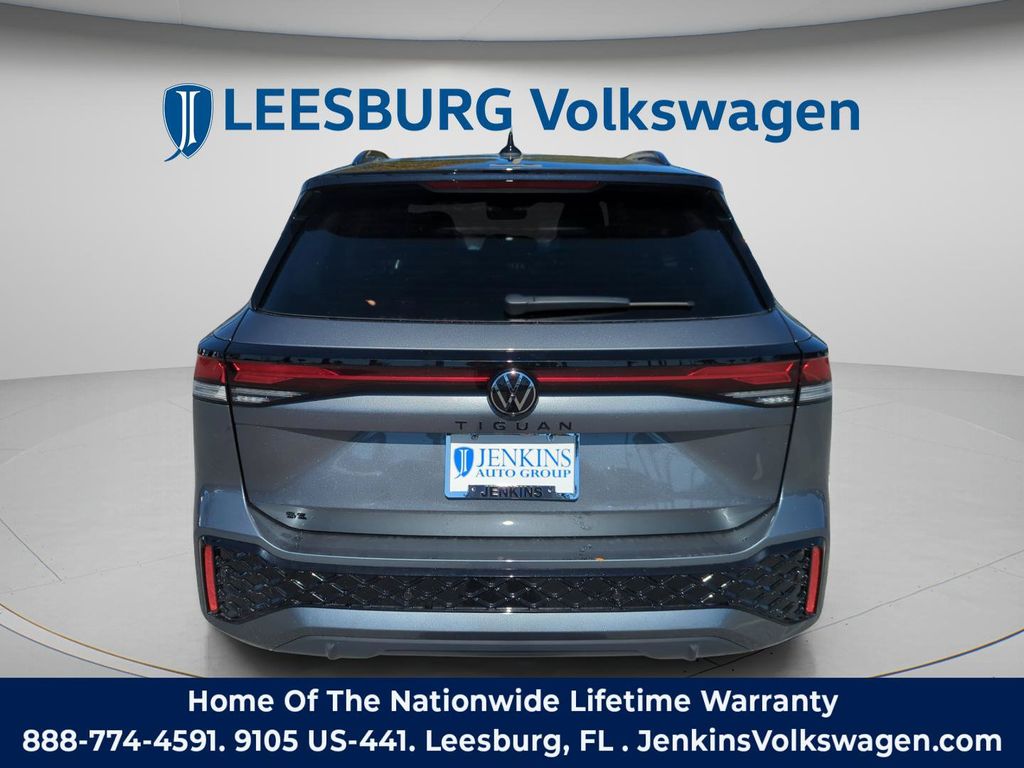 2026 Volkswagen Tiguan SE R-LINE BLACK - Photo 7