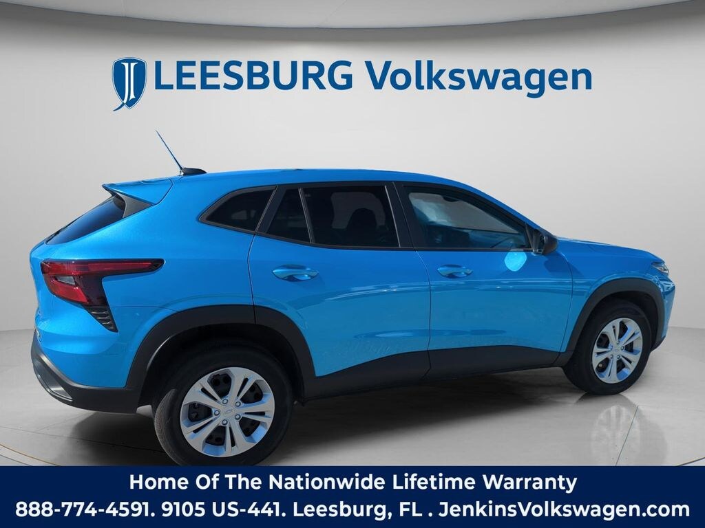 Used 2025 Chevrolet Trax LS SUV