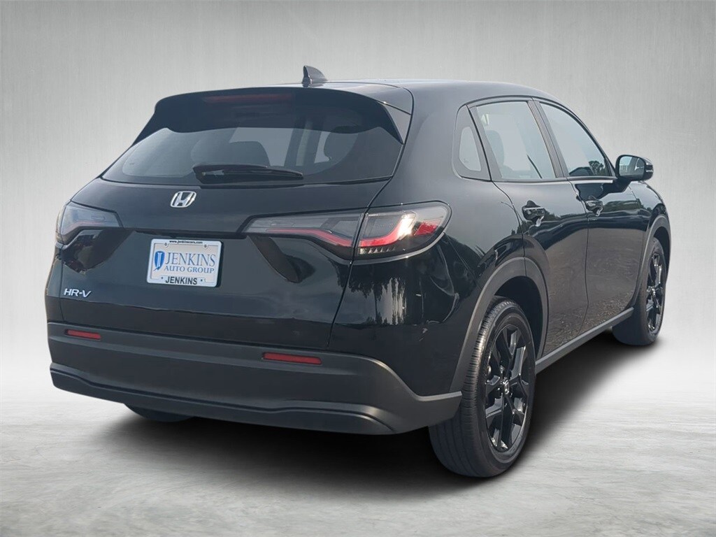 2024 Honda HR-V LX photo 3