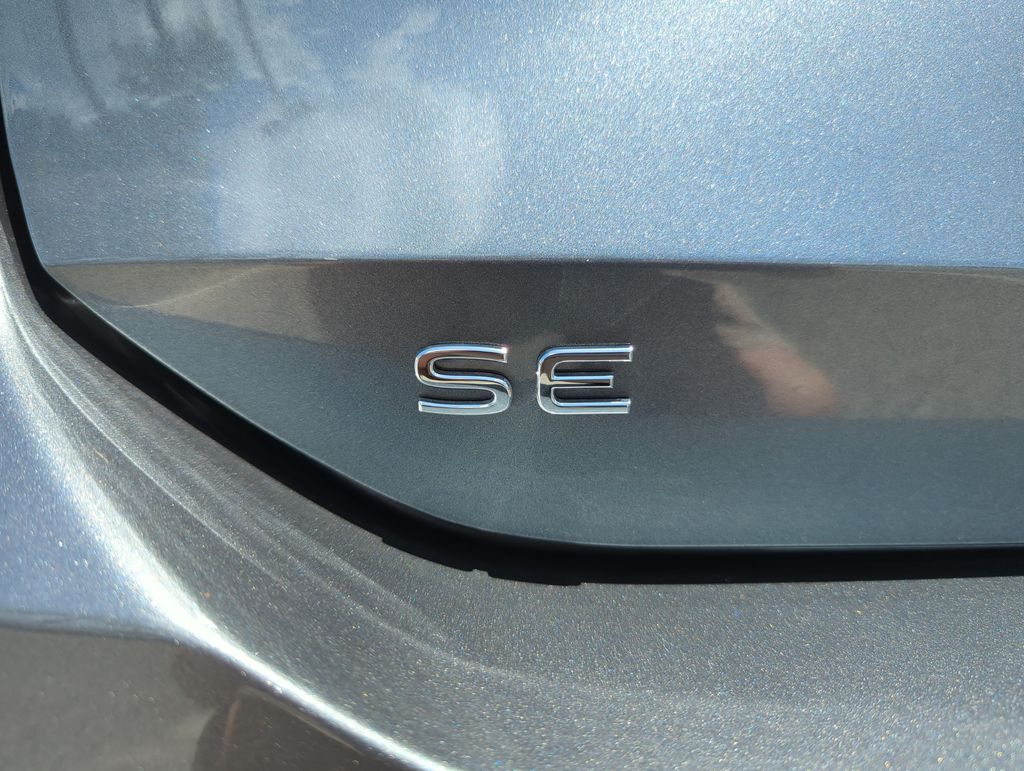 2026 Volkswagen Tiguan SE - Photo 22