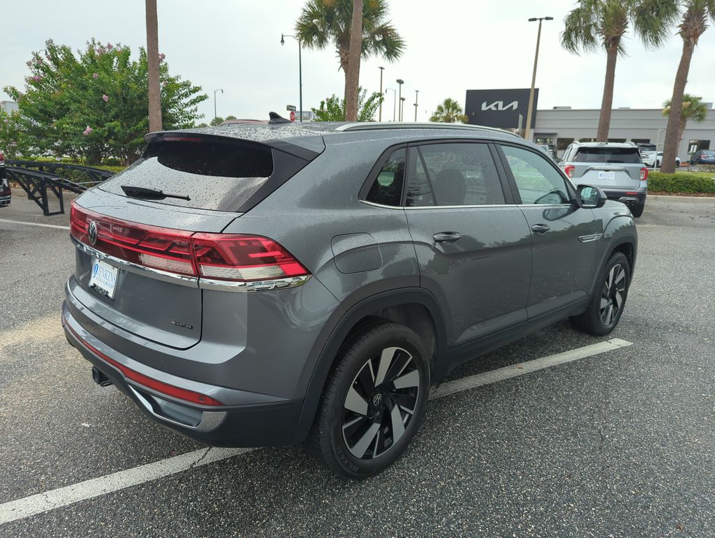 2024 Volkswagen Atlas Cross Sport SE w/Tech - Photo 6