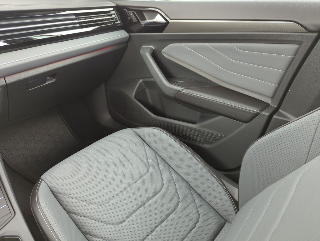 2026 Volkswagen Jetta SEL - Photo 23
