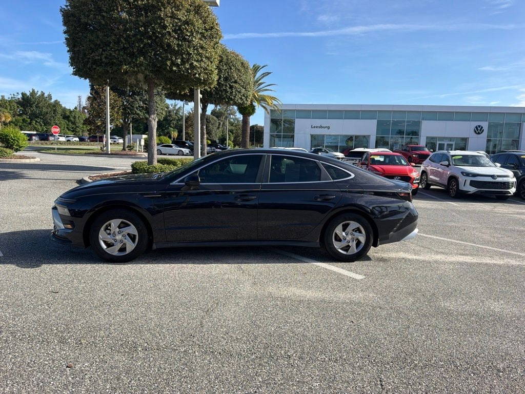Used 2025 Hyundai Sonata SE Sedan