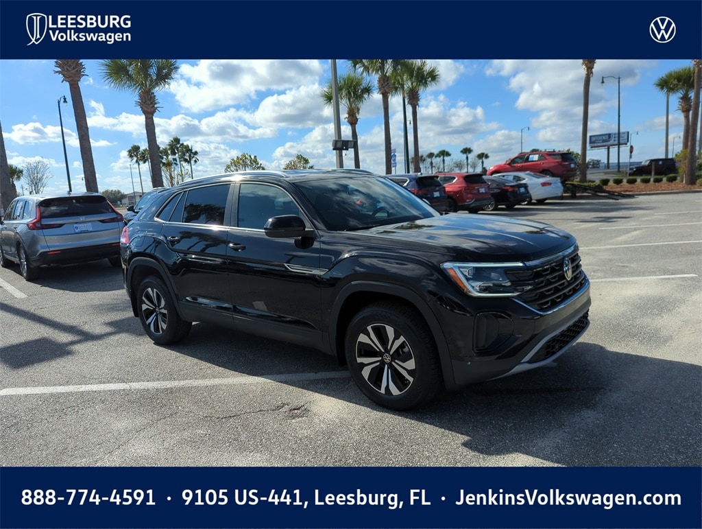 2026 Volkswagen Atlas Cross Sport SE's photo