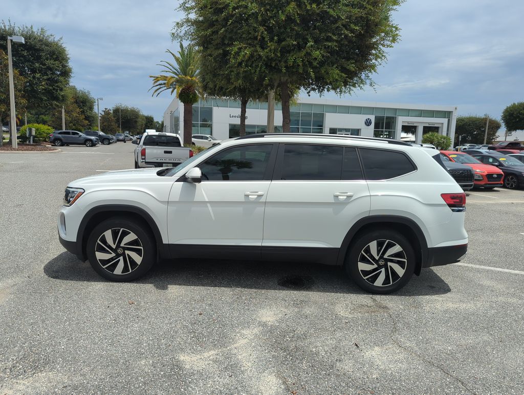 2024 Volkswagen Atlas SE w/Tech - Photo 11