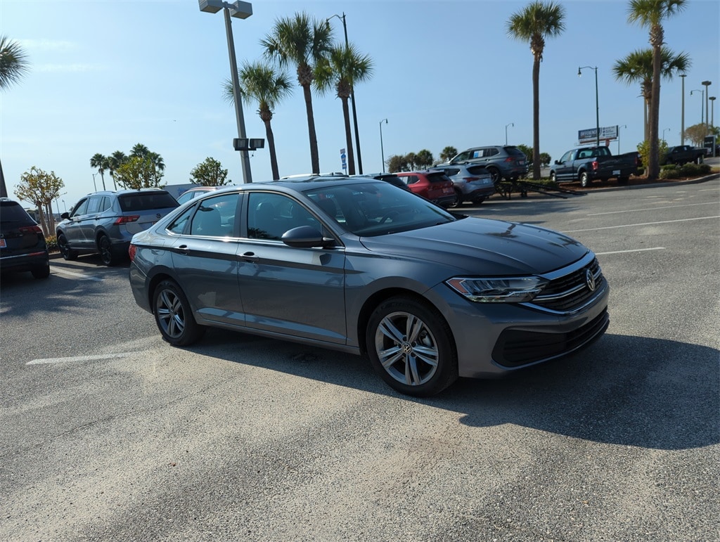 Used 2024 Volkswagen Jetta 1.5T SE Sedan