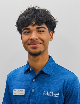 Staff member Lucas Sanchez from ID_17edbfa00ef5