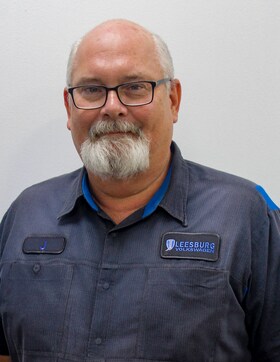 Staff member J. Dunbar from ID_595a05955723