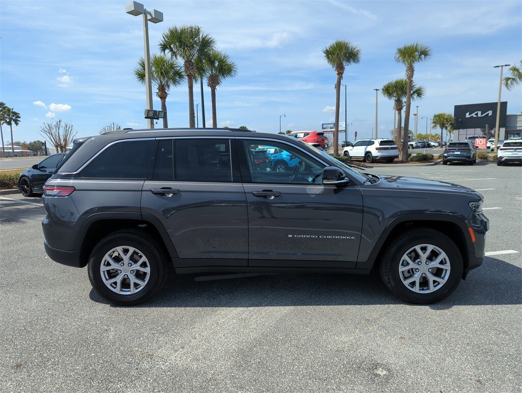 Used 2022 Jeep Grand Cherokee Limited SUV