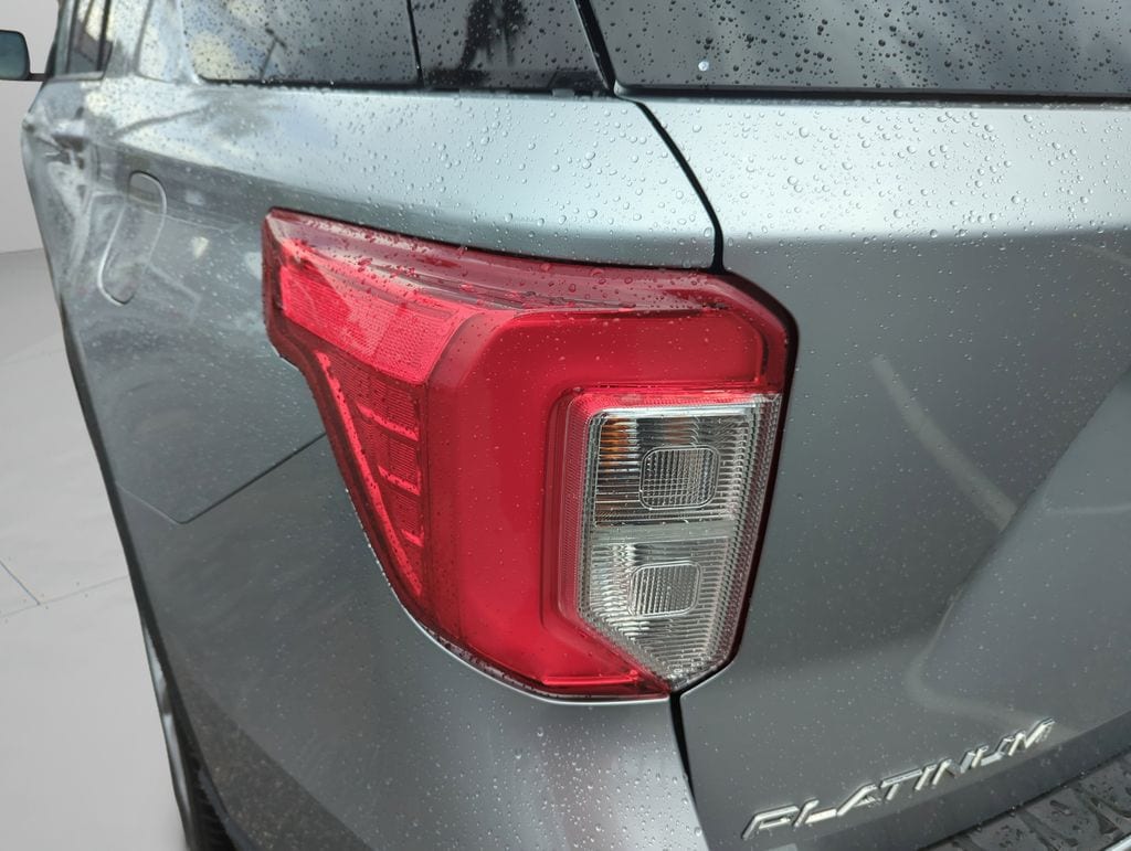 2022 Ford Explorer Platinum - Photo 18