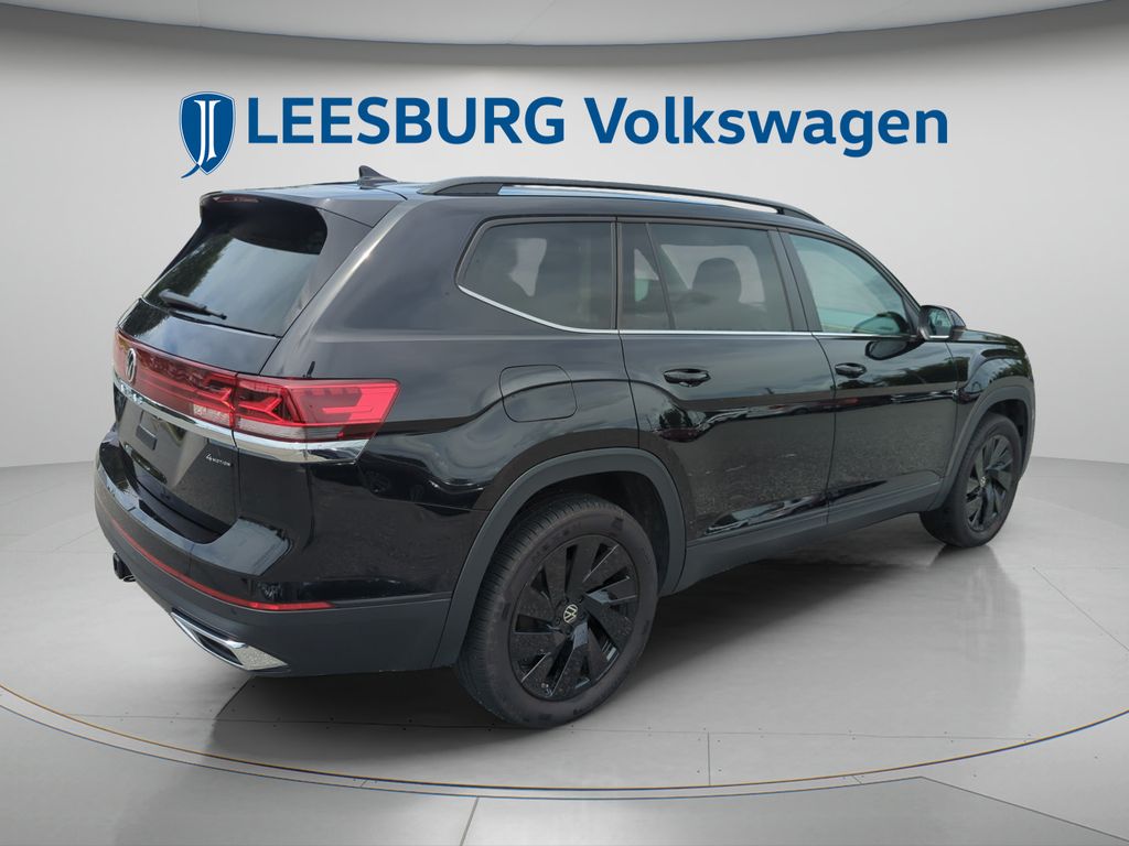 2025 Volkswagen Atlas SE w/Tech - Photo 6