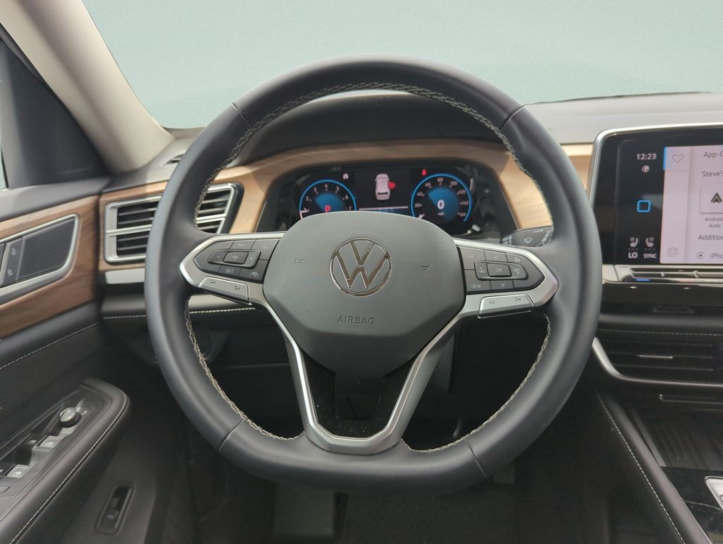 2025 Volkswagen Atlas SE w/Tech - Photo 22