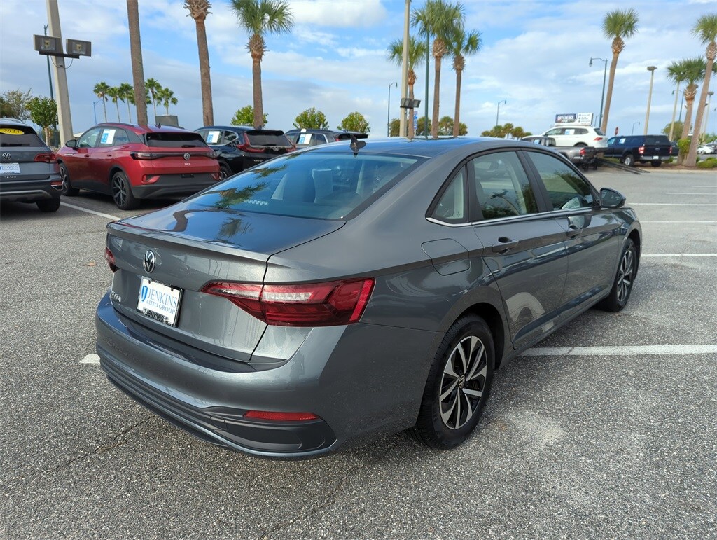 2024 Volkswagen Jetta 1.5T S photo 4