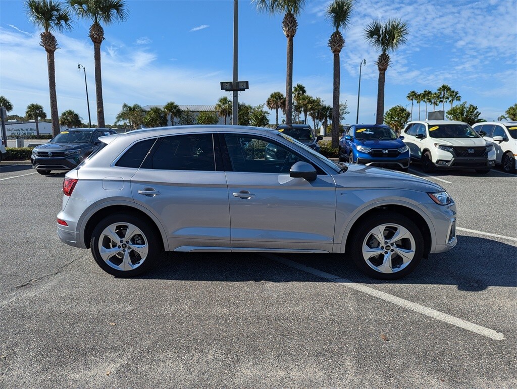 2022 Audi Q5 45 S line Premium photo 2