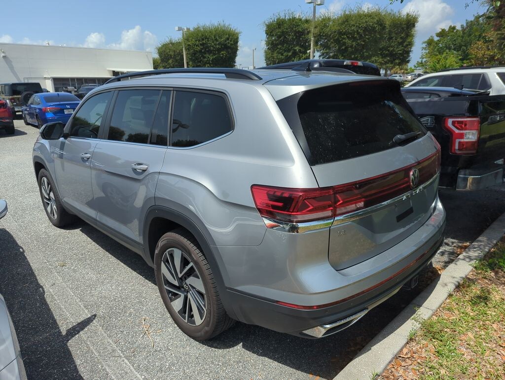 Used 2024 Volkswagen Atlas 2.0T SE w/Technology SUV