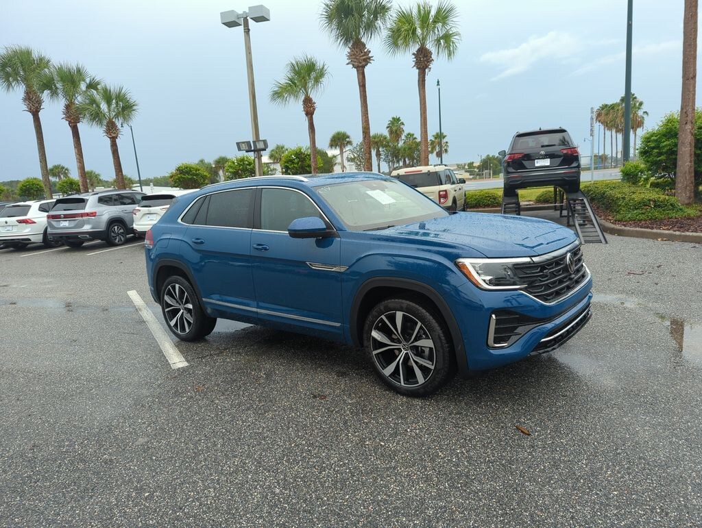 New 2026 Volkswagen Atlas Cross Sport 2.0T SEL Premium R-Line SUV