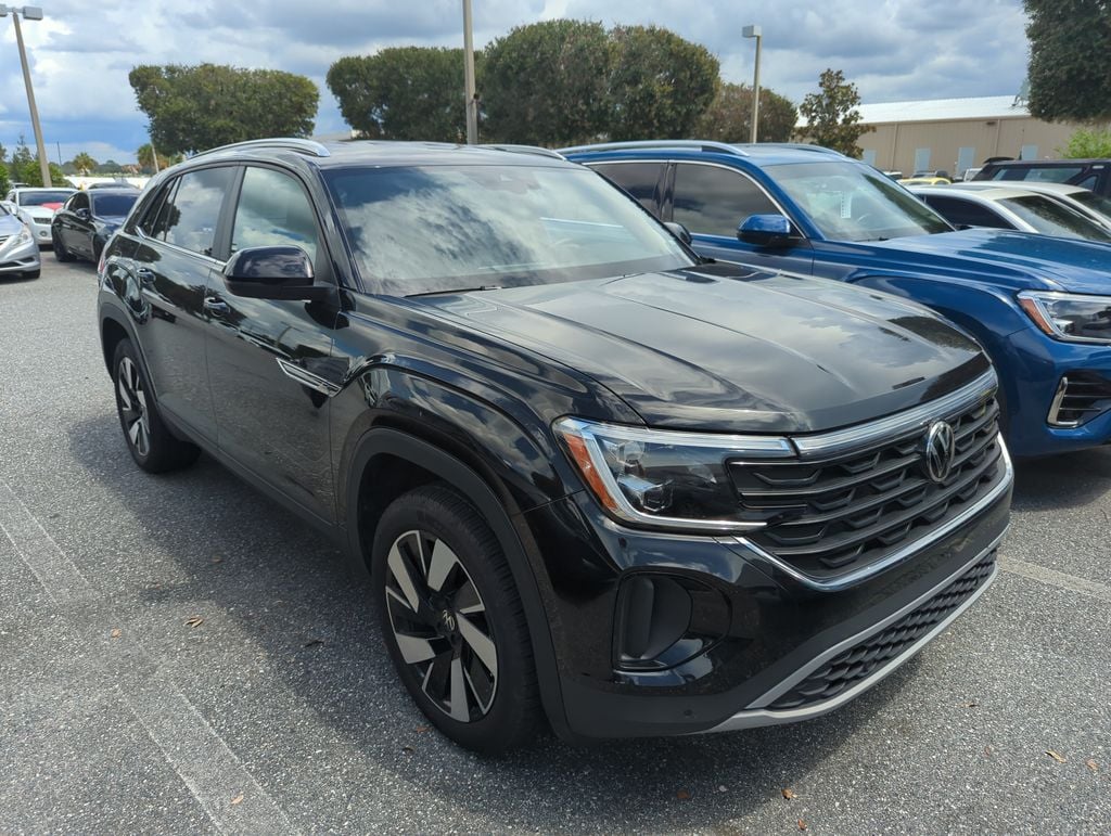 Used 2026 Volkswagen Atlas Cross Sport 2.0T SE w/Technology SUV