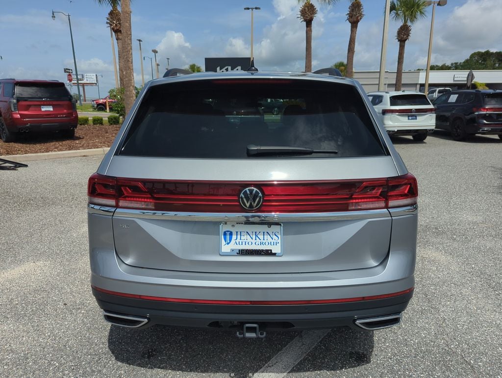 2024 Volkswagen Atlas SE w/Tech - Photo 6