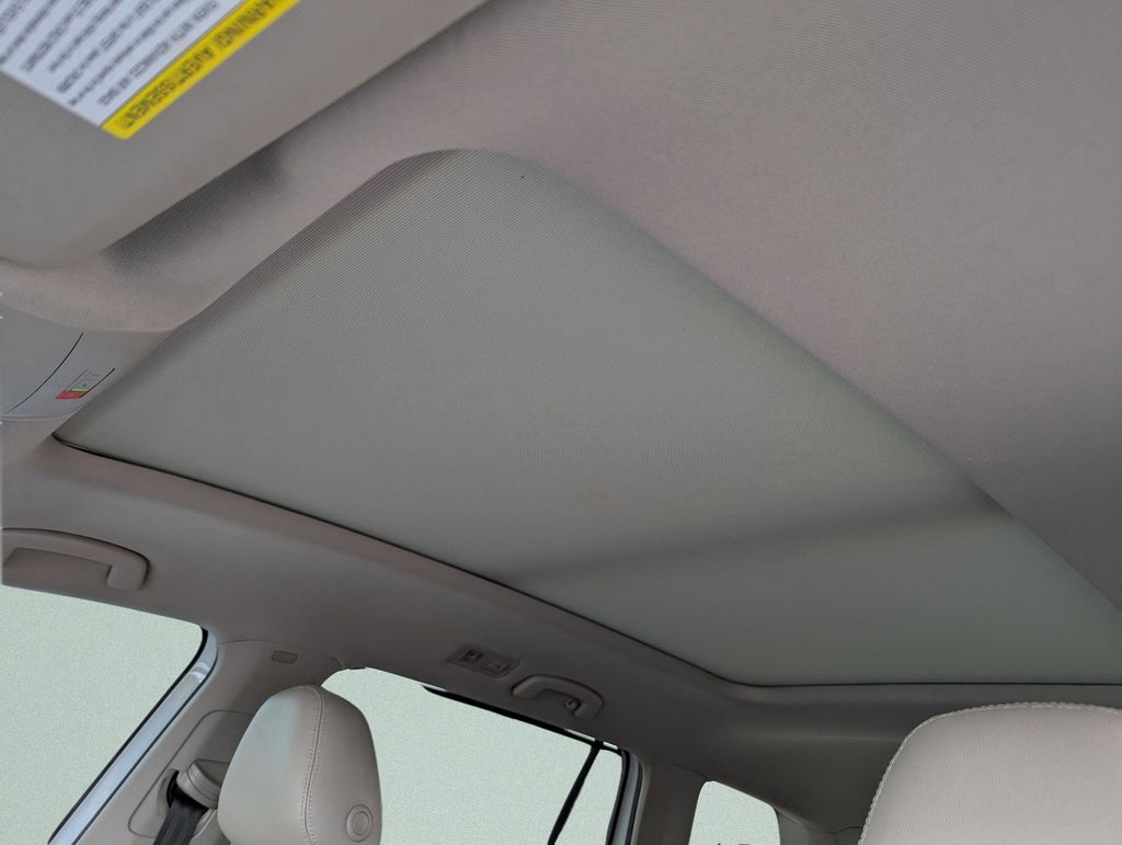2021 Volkswagen Atlas SE w/Tech - Photo 34