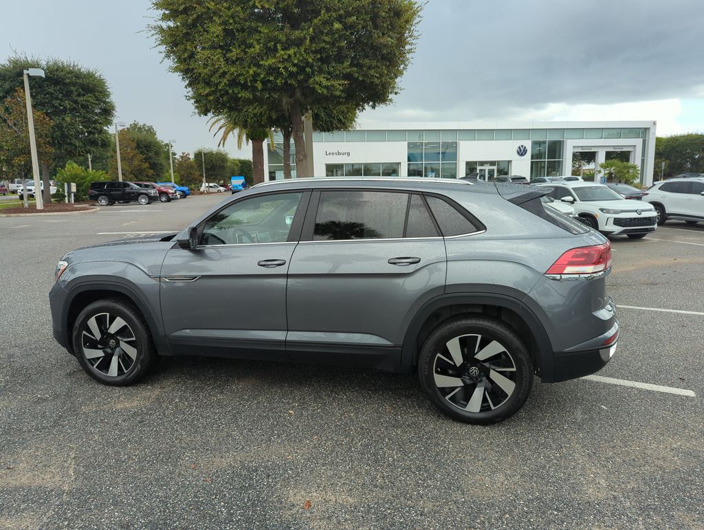 2024 Volkswagen Atlas Cross Sport SE w/Tech - Photo 10