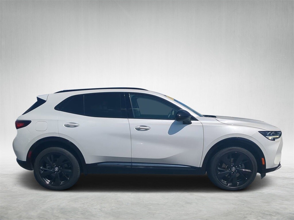 2023 Buick Envision Essence photo 2