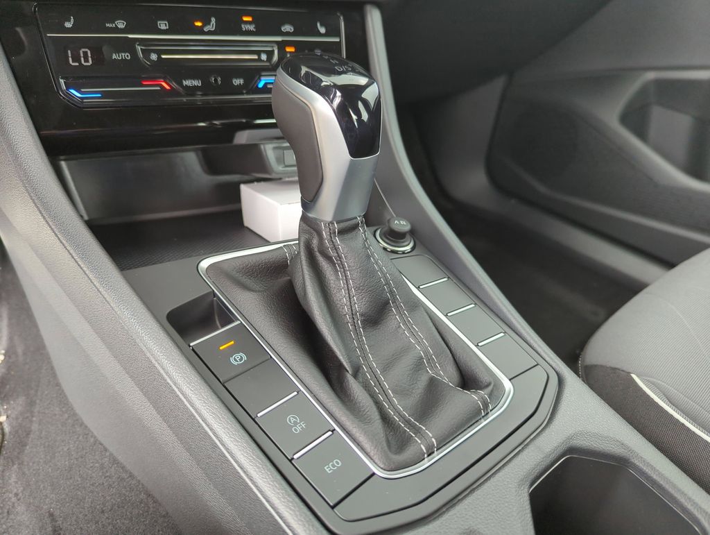 2026 Volkswagen Jetta Sport - Photo 27