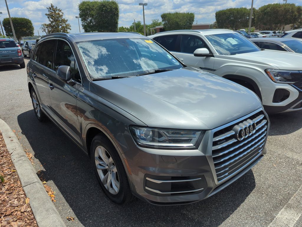 2018 Audi Q7 2.0T quattro tiptronic Premium Plus's photo