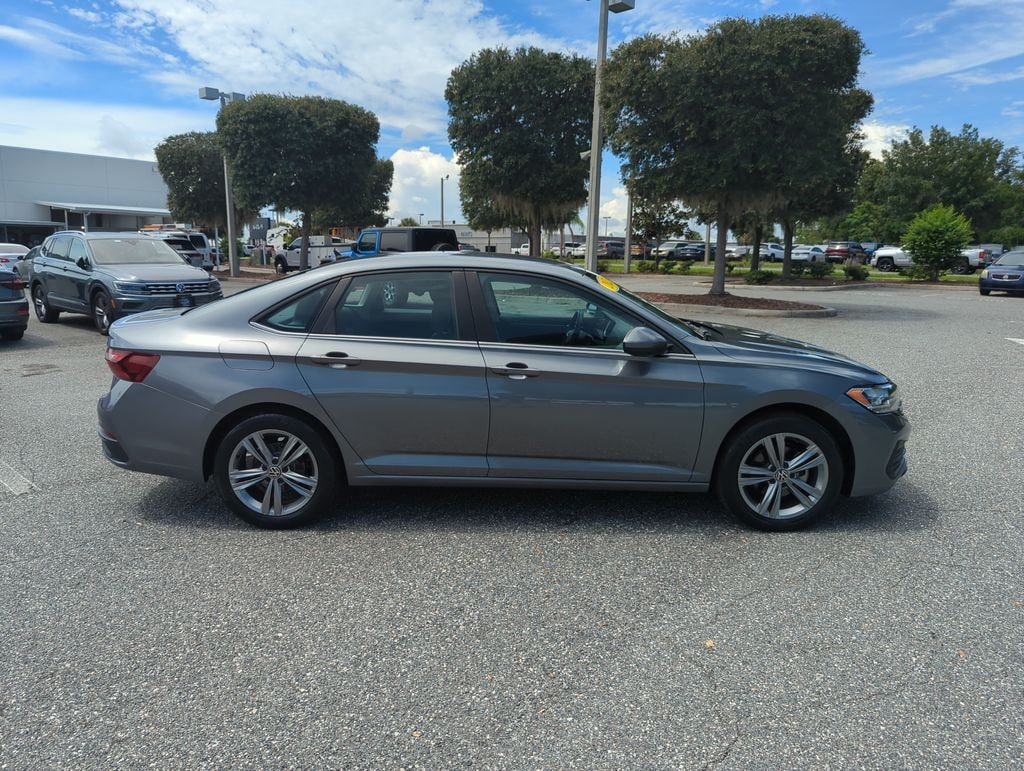 Used 2022 Volkswagen Jetta 1.5T SE Sedan