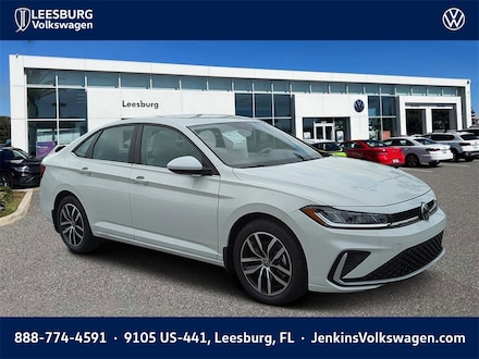 2025 Volkswagen Jetta 1.5T SE Sedan