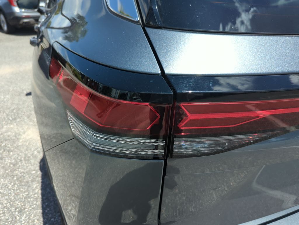 2026 Volkswagen Tiguan SE - Photo 18