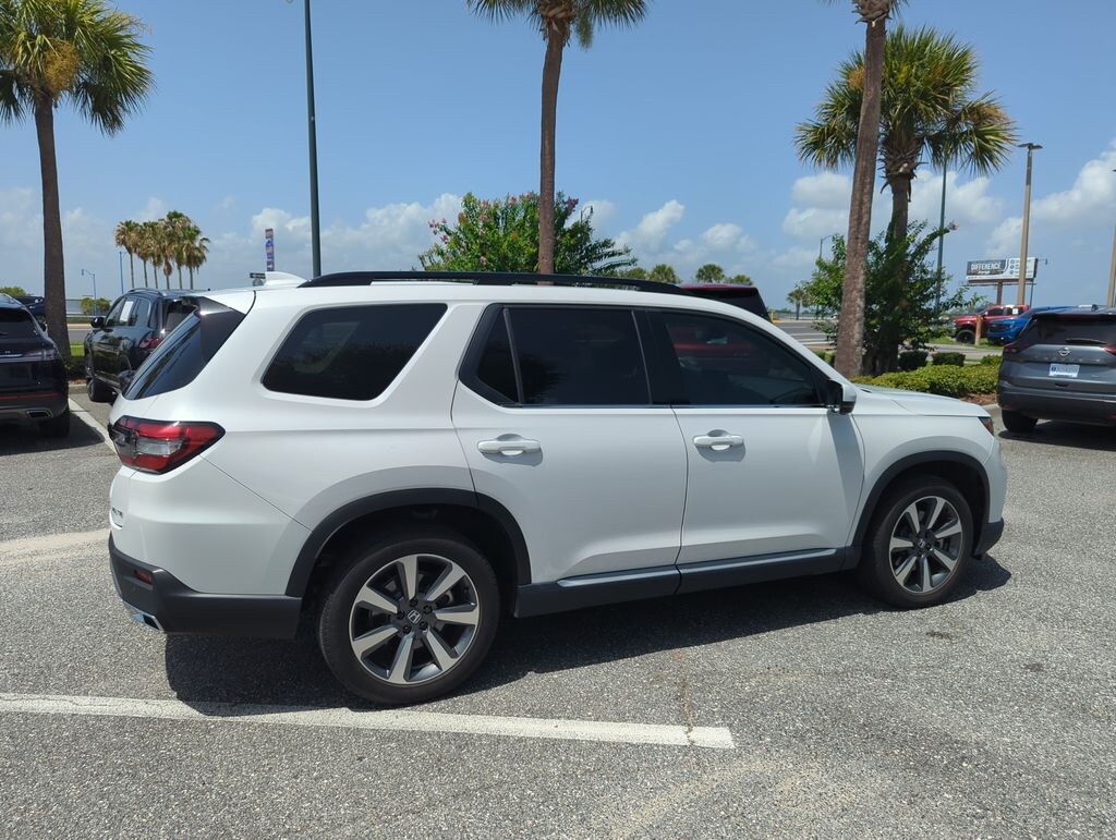 Used 2024 Honda Pilot Elite SUV