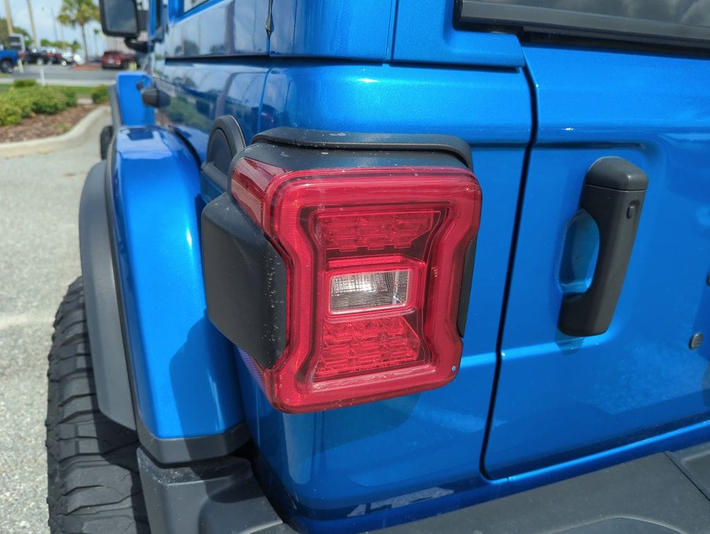 2022 Jeep Wrangler Unlimited Rubicon 392 - Photo 18