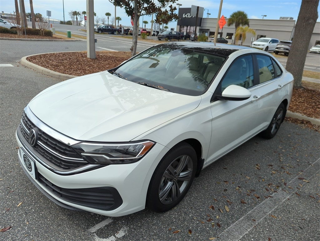 Used 2024 Volkswagen Jetta 1.5T SE Sedan
