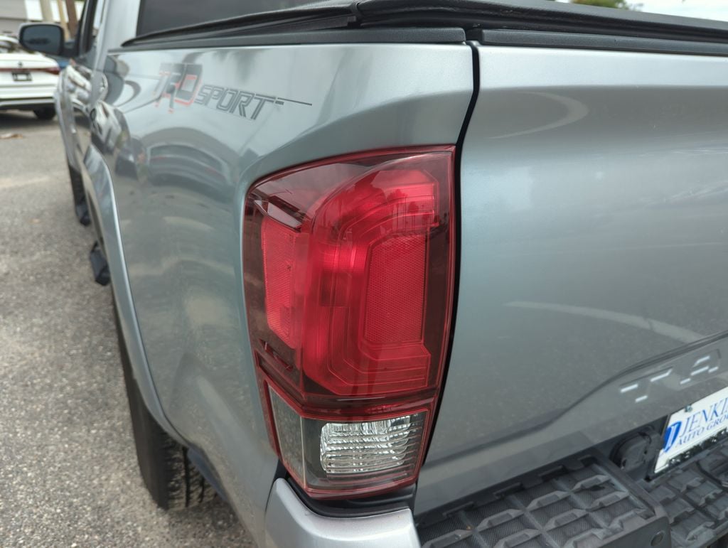 2019 Toyota Tacoma TRD Sport - Photo 18