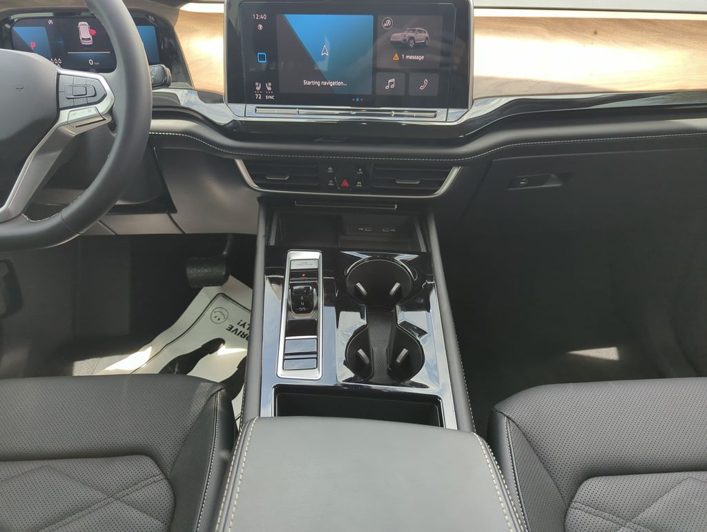 2024 Volkswagen Atlas SE w/Tech - Photo 27