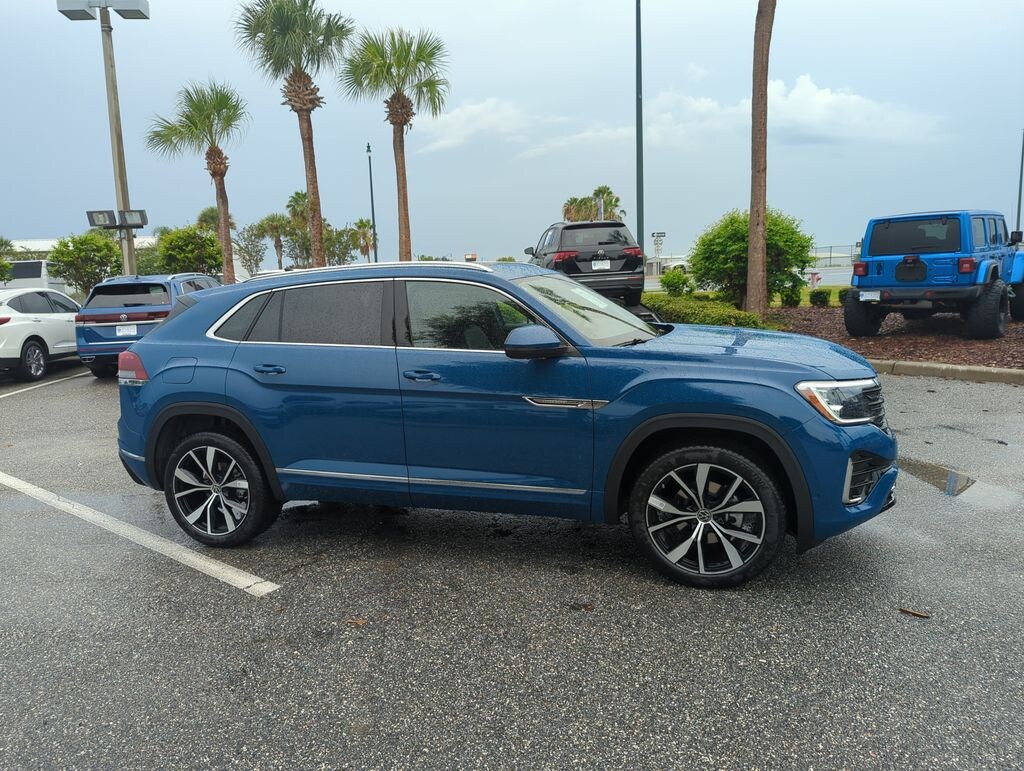 New 2026 Volkswagen Atlas Cross Sport 2.0T SEL Premium R-Line SUV