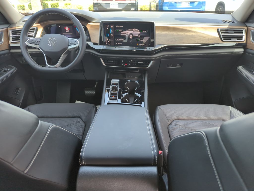 2024 Volkswagen Atlas SE w/Tech - Photo 24